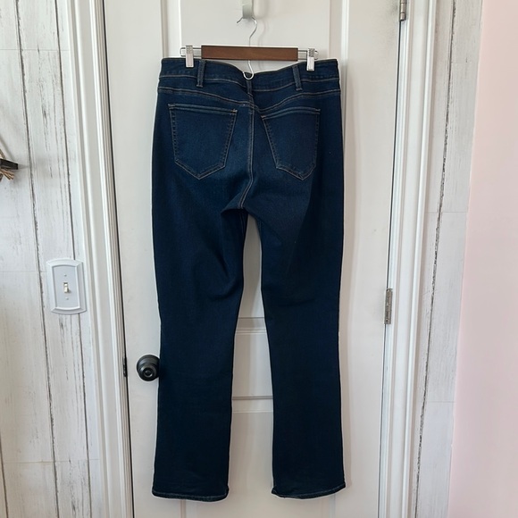 Silver Jeans Blue Straight Leg Classic Denim Suki Slim Boot Cut 34/33 almost new - Picture 5 of 7
